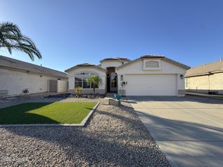 6491 W WAHALLA Lane, Glendale, AZ 85308