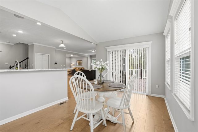 959 New Hope Dr, North Huntingdon, PA 15642