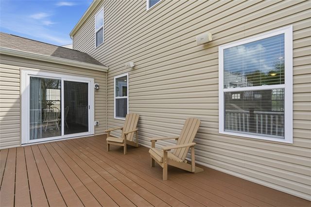959 New Hope Dr, North Huntingdon, PA 15642
