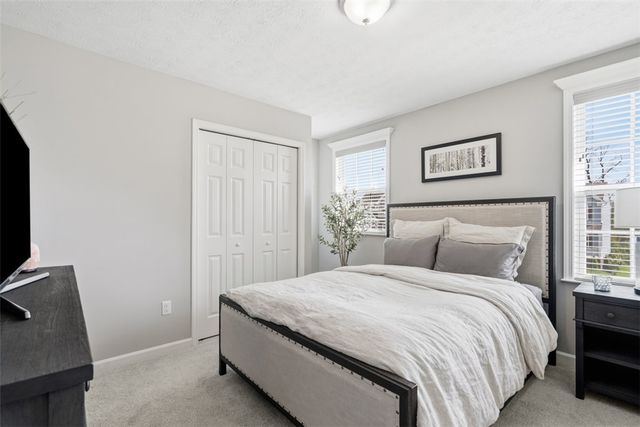 959 New Hope Dr, North Huntingdon, PA 15642