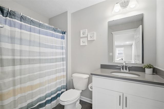 959 New Hope Dr, North Huntingdon, PA 15642