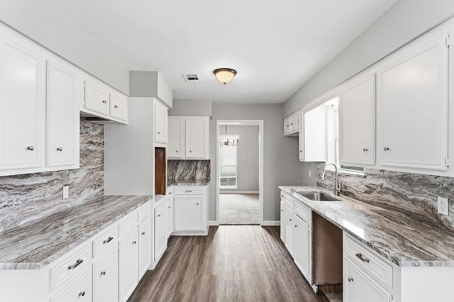 210 Bybee Drive, Conroe, TX 77301