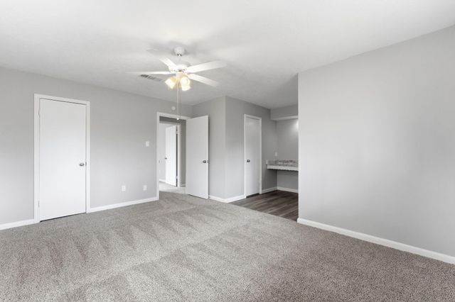 210 Bybee Drive, Conroe, TX 77301