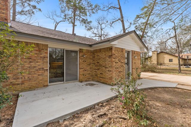 210 Bybee Drive, Conroe, TX 77301