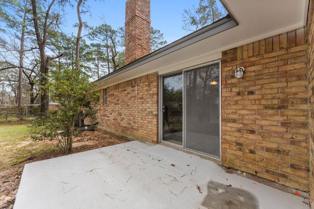 210 Bybee Drive, Conroe, TX 77301