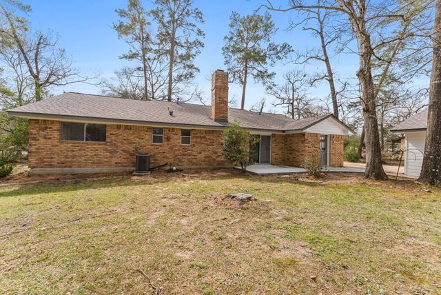 210 Bybee Drive, Conroe, TX 77301