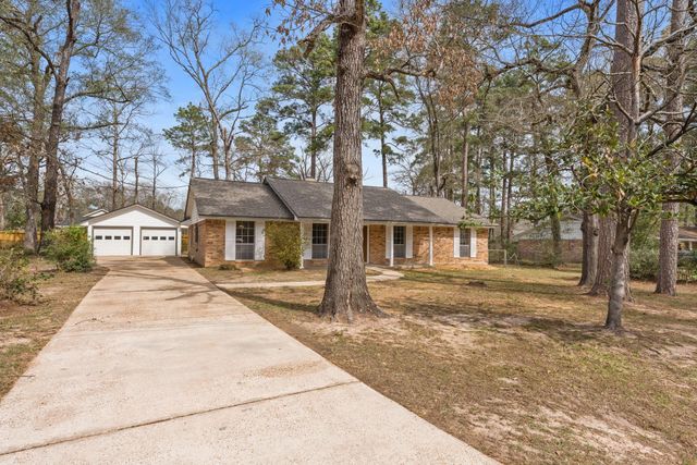 210 Bybee Drive, Conroe, TX 77301