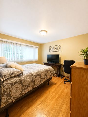 116 N May Street, Addison, IL 60101