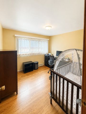 116 N May Street, Addison, IL 60101