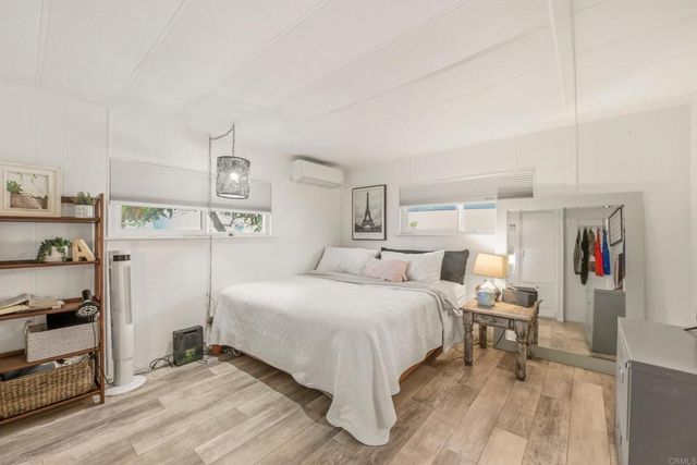 33 Parkwood Lane, Oceanside, CA 92054