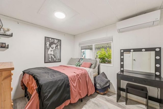 33 Parkwood Lane, Oceanside, CA 92054