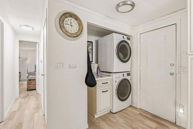 33 Parkwood Lane, Oceanside, CA 92054