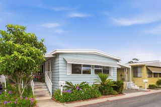 33 Parkwood Lane, Oceanside, CA 92054