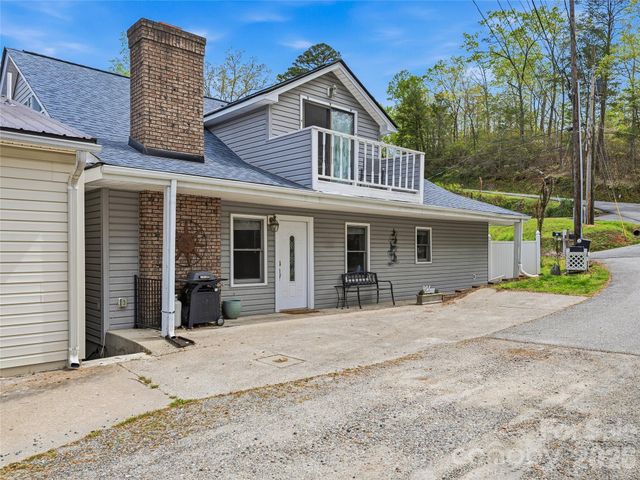 102 Havnaers Point, Lake Lure, NC 28746