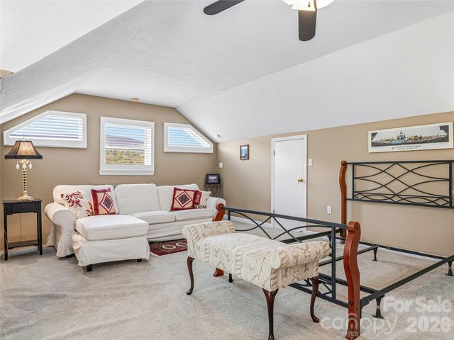 102 Havnaers Point, Lake Lure, NC 28746
