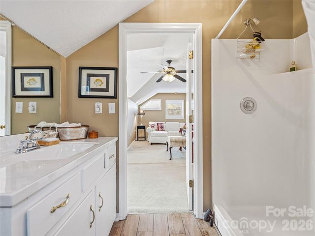 102 Havnaers Point, Lake Lure, NC 28746