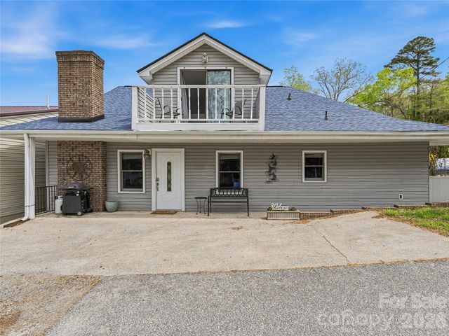 102 Havnaers Point, Lake Lure, NC 28746