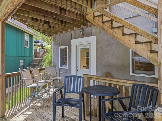 102 Havnaers Point, Lake Lure, NC 28746