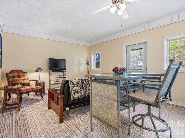 102 Havnaers Point, Lake Lure, NC 28746