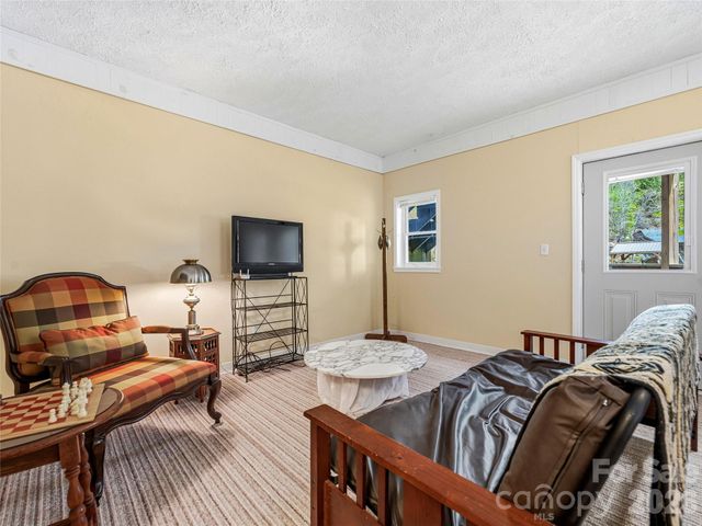102 Havnaers Point, Lake Lure, NC 28746