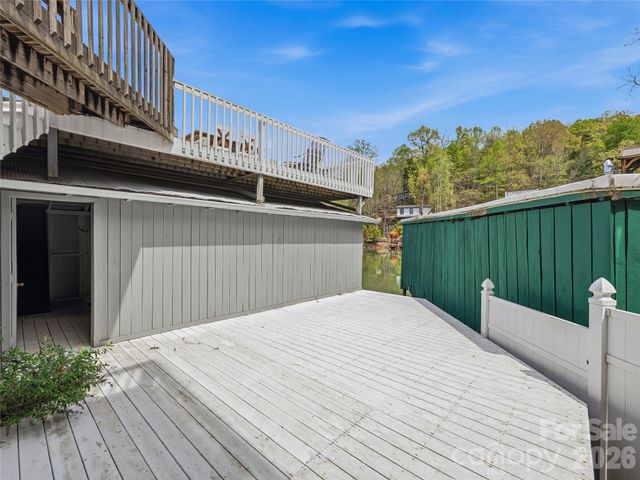 102 Havnaers Point, Lake Lure, NC 28746