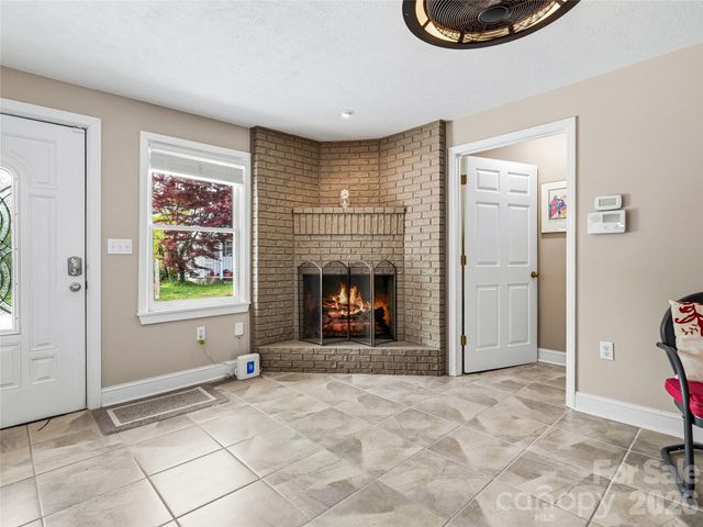 102 Havnaers Point, Lake Lure, NC 28746