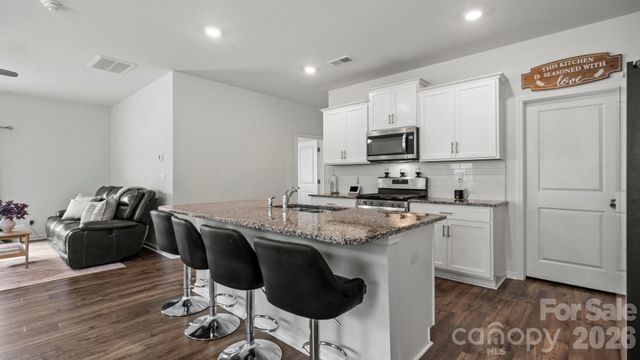 110 Meadow View Drive, Statesville, NC 28677