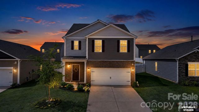 110 Meadow View Drive, Statesville, NC 28677