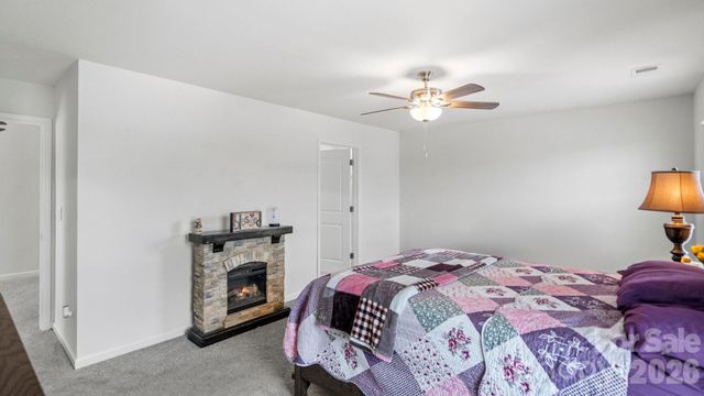 110 Meadow View Drive, Statesville, NC 28677