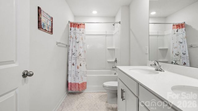 110 Meadow View Drive, Statesville, NC 28677