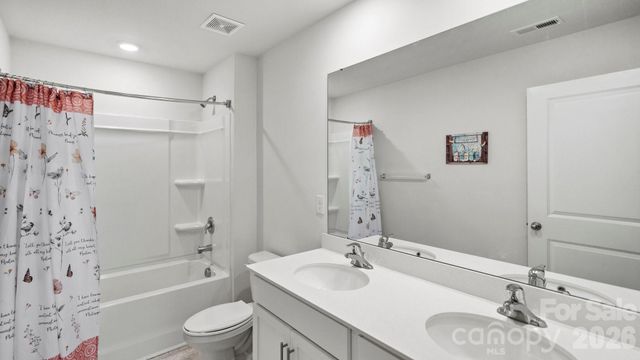 110 Meadow View Drive, Statesville, NC 28677