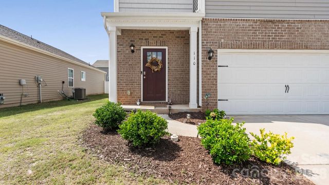 110 Meadow View Drive, Statesville, NC 28677