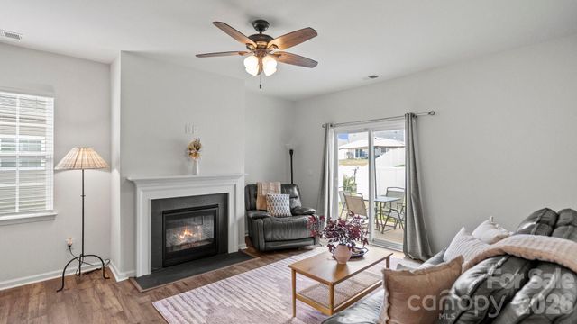 110 Meadow View Drive, Statesville, NC 28677