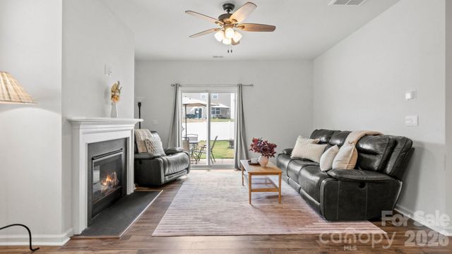 110 Meadow View Drive, Statesville, NC 28677