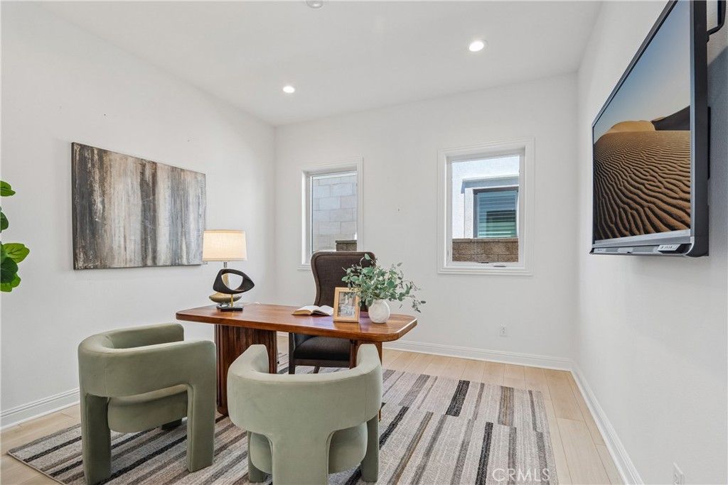 Image 14 of property listing at 20224 W Marlow Lane, Porter Ranch, CA 91326