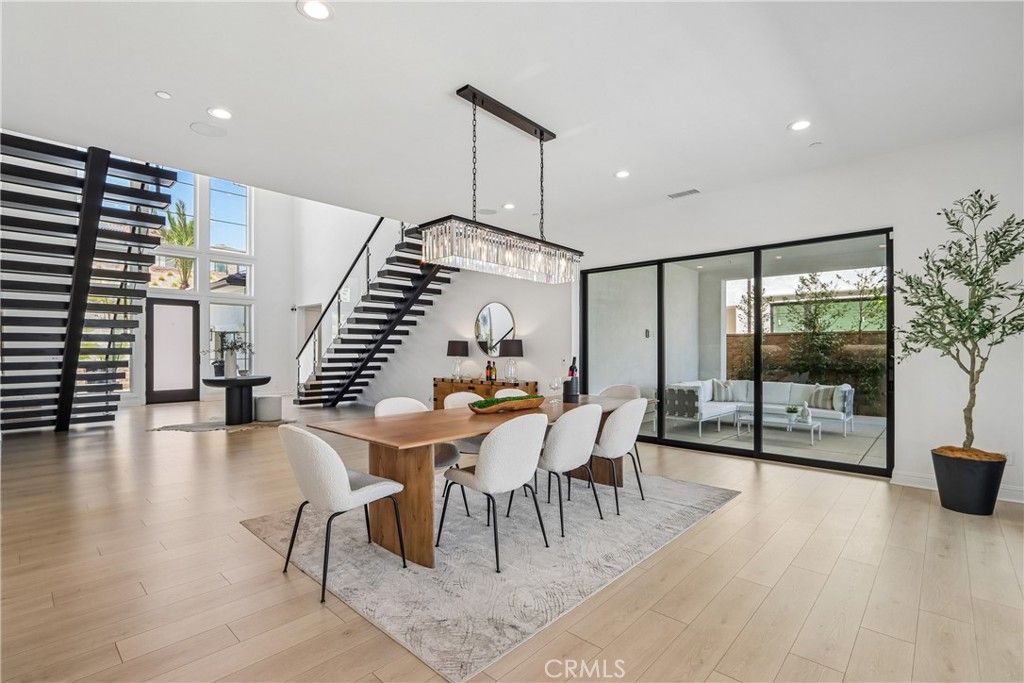 Image 17 of property listing at 20224 W Marlow Lane, Porter Ranch, CA 91326