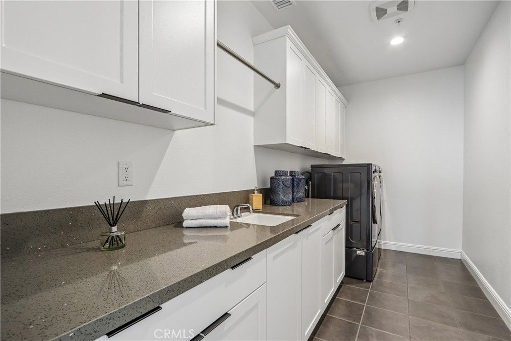 Image 32 of property listing at 20224 W Marlow Lane, Porter Ranch, CA 91326