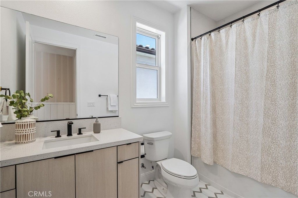 Image 39 of property listing at 20224 W Marlow Lane, Porter Ranch, CA 91326