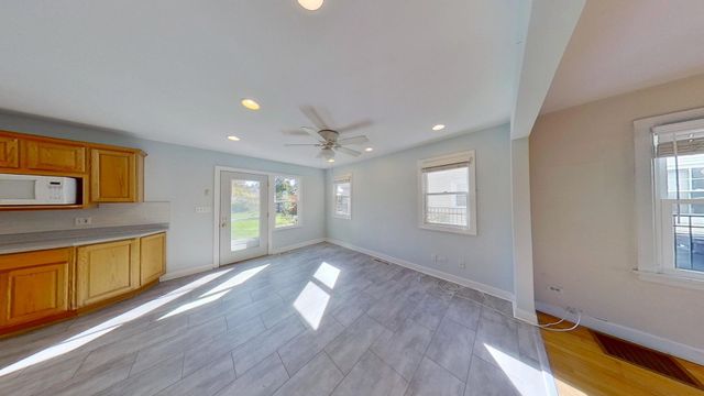 305 N Charlotte Street, Lombard, IL 60148
