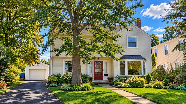 305 N Charlotte Street, Lombard, IL 60148