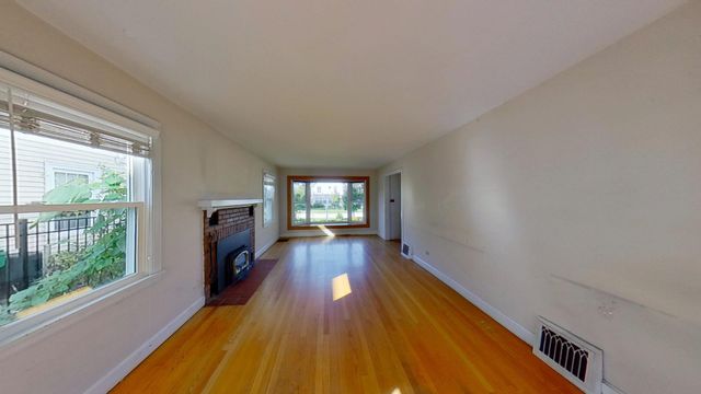 305 N Charlotte Street, Lombard, IL 60148