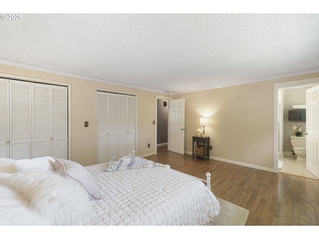 8820 Sw NISQUALLY Ct, Tualatin, OR 97062