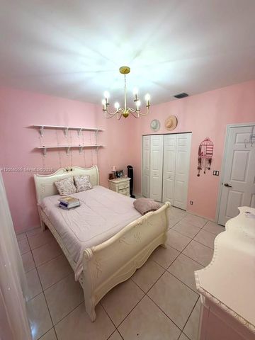 13237 NW 15th Ct, Pembroke Pines, FL 33028