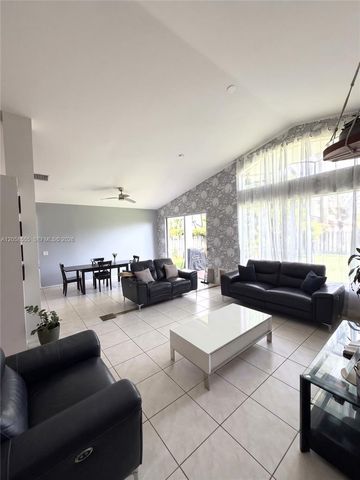 13237 NW 15th Ct, Pembroke Pines, FL 33028