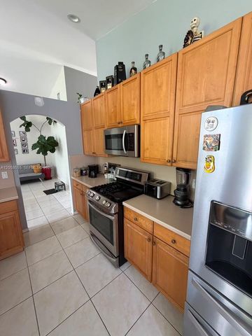 13237 NW 15th Ct, Pembroke Pines, FL 33028