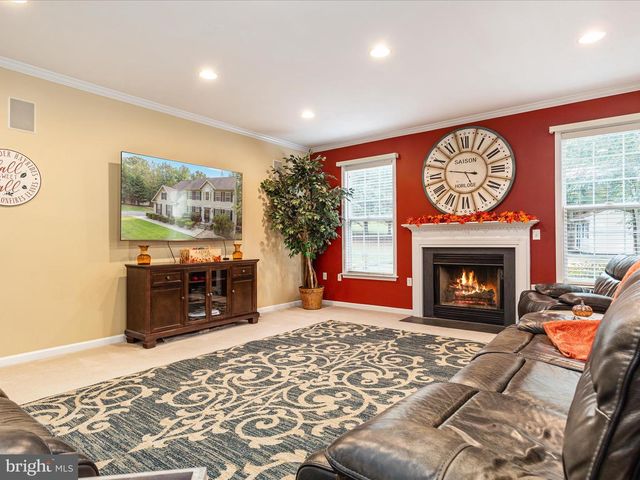 2411 HUNTING RIDGE RD, Winchester, VA 22603