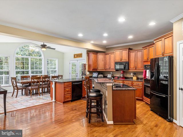 2411 HUNTING RIDGE RD, Winchester, VA 22603
