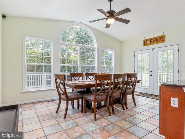 2411 HUNTING RIDGE RD, Winchester, VA 22603