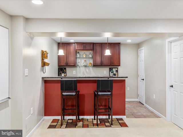 2411 HUNTING RIDGE RD, Winchester, VA 22603