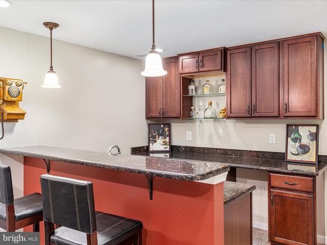 2411 HUNTING RIDGE RD, Winchester, VA 22603